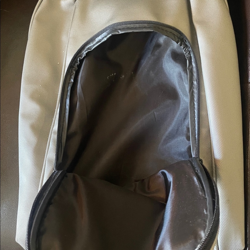 SEBASTIAN Collection Backpack w/ Shoulder Straps And Quality Heavy Duty Fabric - Picture 6 of 6